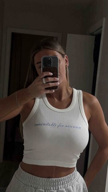 Full leaked Abbey wilson private onlyfans photo