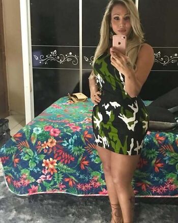 agathaferrazz