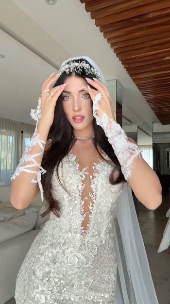 Alina Enero