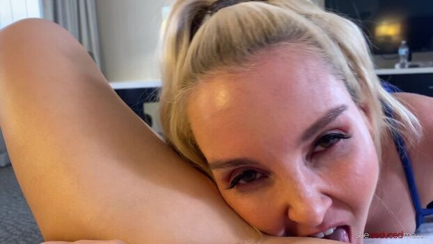 Full leaked Alix lynx page private onlyfans photo