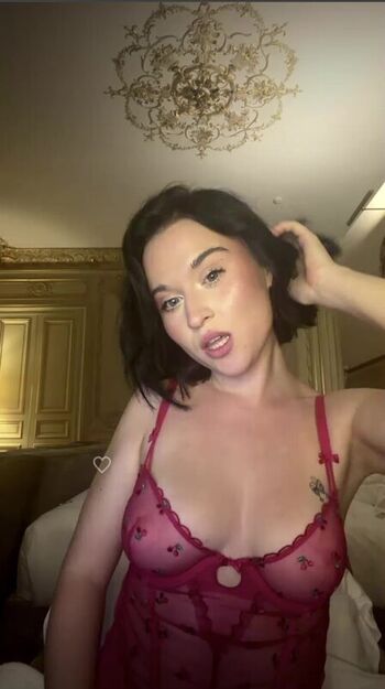 Full leaked Aora dj private onlyfans photo