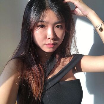 AraTheHotwife