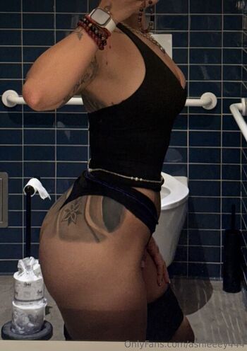 Full leaked Ashley goyette private onlyfans photo