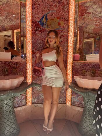 Full leaked Asia annunziata private onlyfans photo
