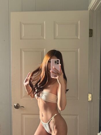 Full leaked Avasuun private onlyfans photo