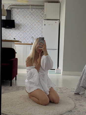 Full leaked Badcutegirl private onlyfans photo