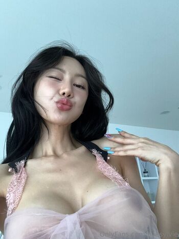 Full leaked Baesylvie private onlyfans photo