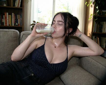 Full leaked Billie eilish fake page private onlyfans photo