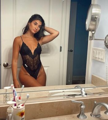 Full leaked Boutinela babes  page private onlyfans photo