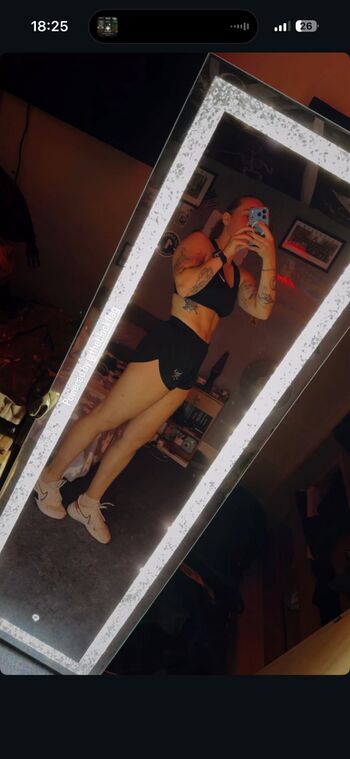 Full leaked British military women private onlyfans photo