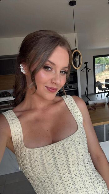 Full leaked Carla lazzari page private onlyfans photo