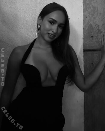 Full leaked Caro lnw private onlyfans photo