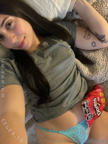 Full leaked Carolinekinky private onlyfans photo