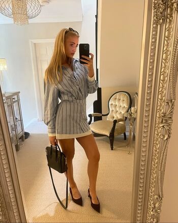 Full leaked Carolinemarie private onlyfans photo