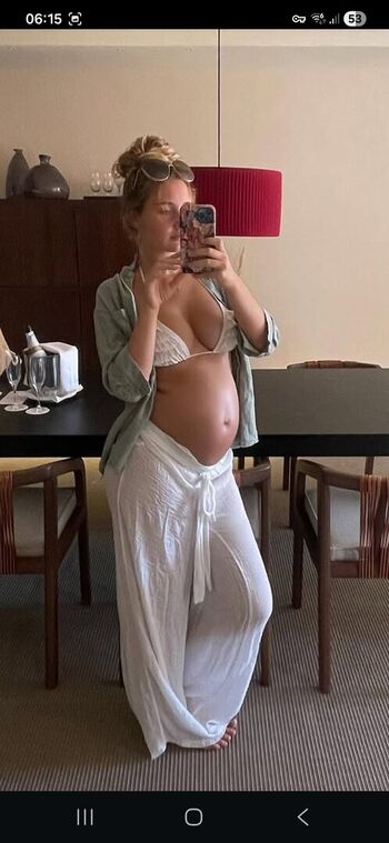 Full leaked Carolinemarie private onlyfans photo