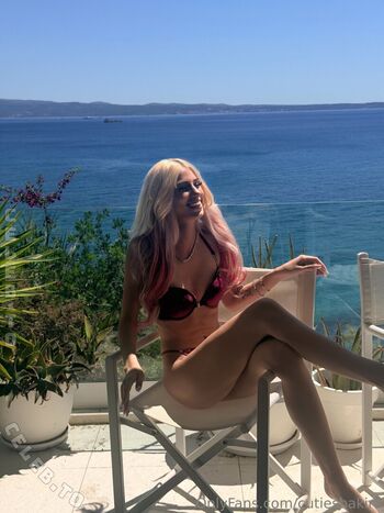 Full leaked Chiara rides page private onlyfans photo