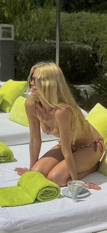 Full leaked Claudia schiffer private onlyfans photo