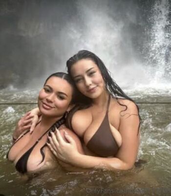 Full leaked Cocochatts private onlyfans photo