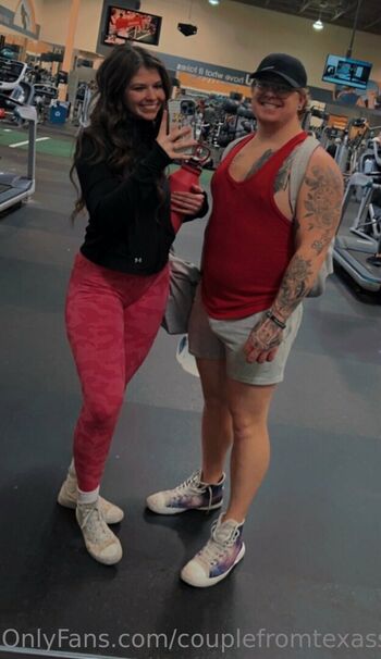 Full leaked Couplefromtexas private onlyfans photo