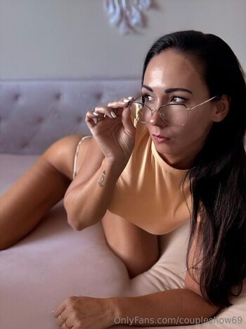 Full leaked Coupleshowfree private onlyfans photo