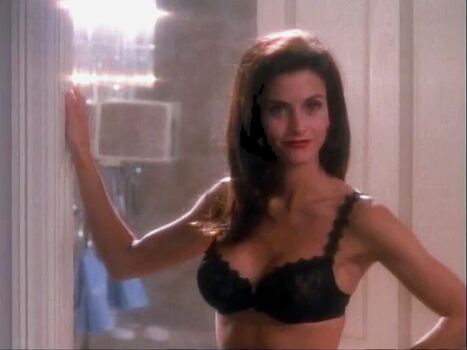 Full leaked Courteney cox private onlyfans photo
