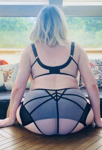 Full leaked Courtesan annabel private onlyfans photo