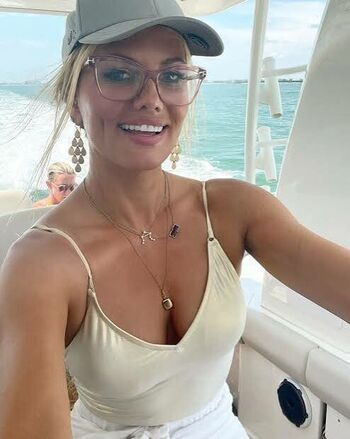 Full leaked Courtney hansen private onlyfans photo