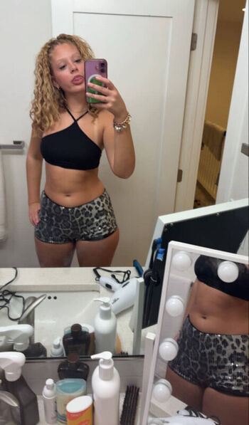 Full leaked Dinmammis private onlyfans photo