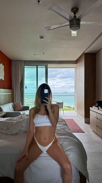 Full leaked Djmissshelton private onlyfans photo