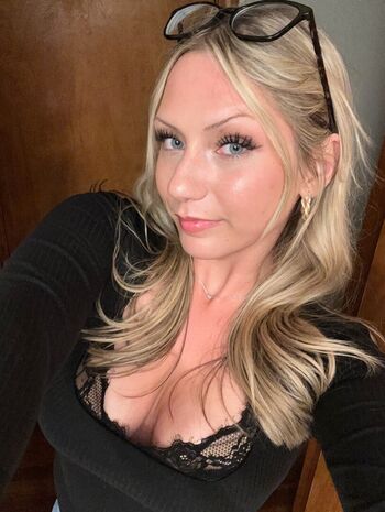 Full leaked Dorixoxo private onlyfans photo
