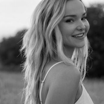 Full leaked Dove cameron page private onlyfans photo