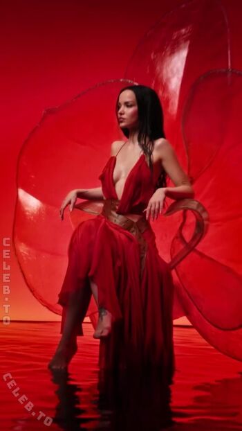 Full leaked Dove cameron page private onlyfans photo