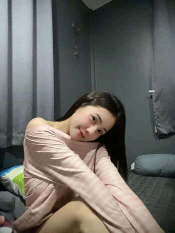 Full leaked Elfza private onlyfans photo