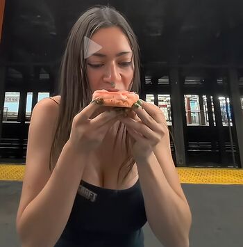 Full leaked Elizabetheatsnyc private onlyfans photo