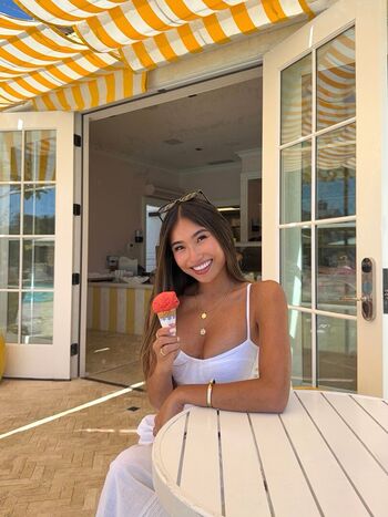 Full leaked Ella richardson page private onlyfans photo