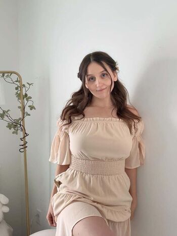 Full leaked Elle private onlyfans photo