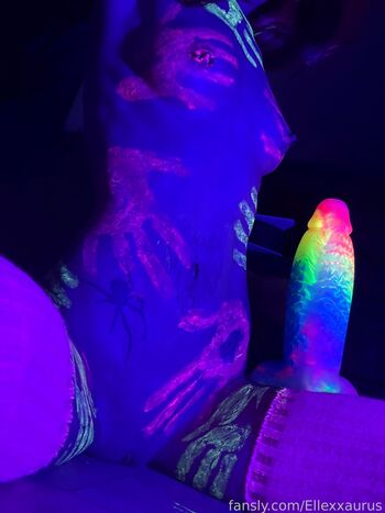 Full leaked Ellesaurus  page private onlyfans photo