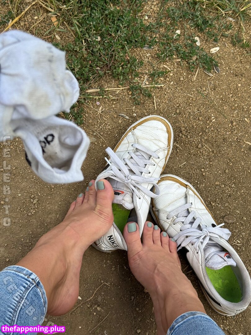Emmysfeetandsocks