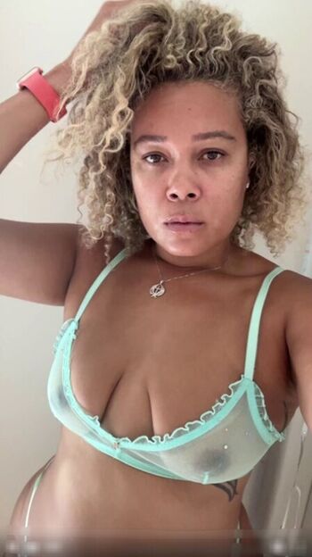 Full leaked Falyn fonoimoana private onlyfans photo