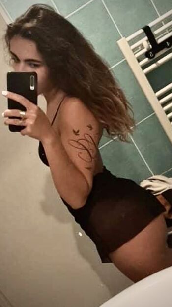 Full leaked French fetish private onlyfans photo