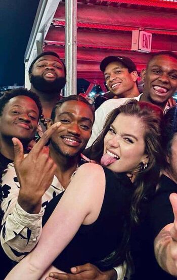 Full leaked Hailee steinfeld page private onlyfans photo