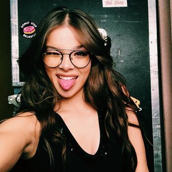 Full leaked Hailee steinfeld  page private onlyfans photo