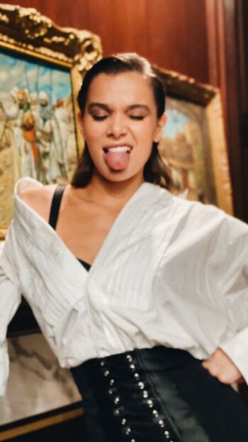 Full leaked Hailee steinfeld  page private onlyfans photo