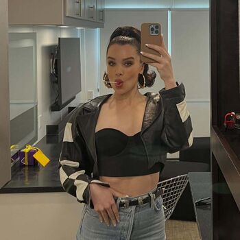 Full leaked Hailee steinfeld private onlyfans photo