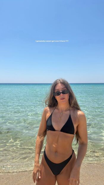 Holly Aitchison