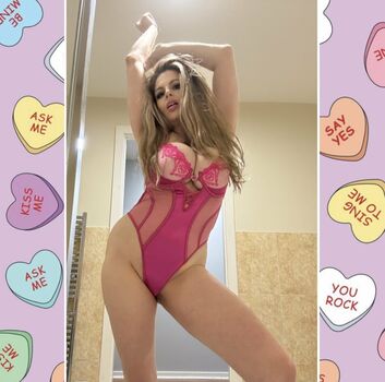 Full leaked Hollyknowlesworld page private onlyfans photo