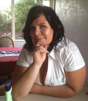 HOTWIFE_Joanna