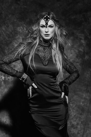 Inna Tikhonova