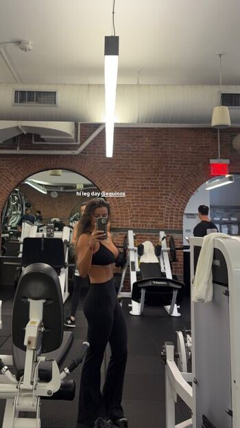 Full leaked Isabella lauren private onlyfans photo