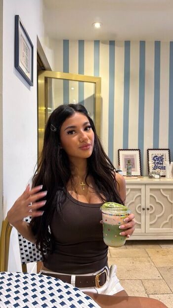 Full leaked Jasmine lillyyyy private onlyfans photo